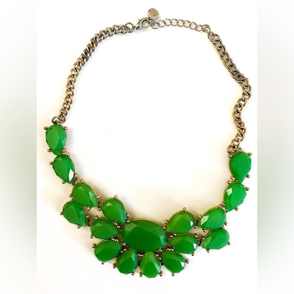 Gorgeous Emerald Green Statement Necklace - image 1